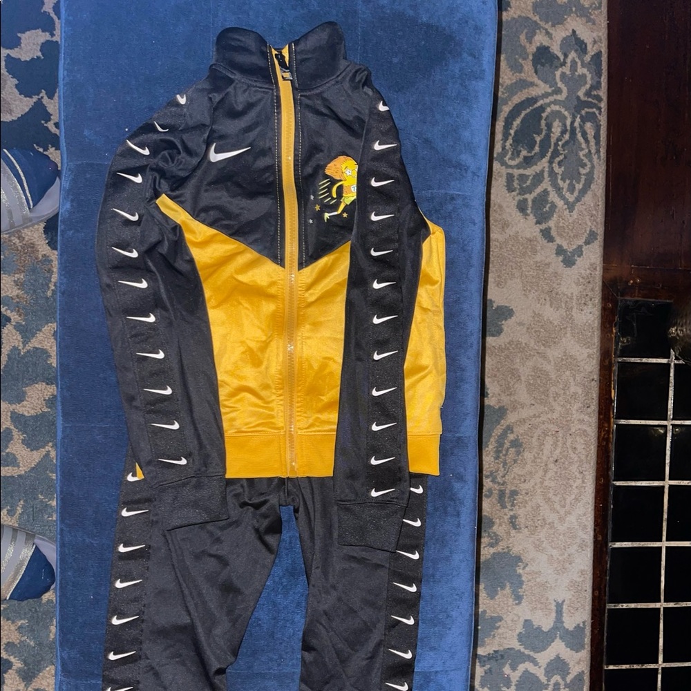 Boys Nike Track Suit